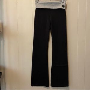Slim yoga jogger with flared legs and folded waist by Victoria Secret.  sz small